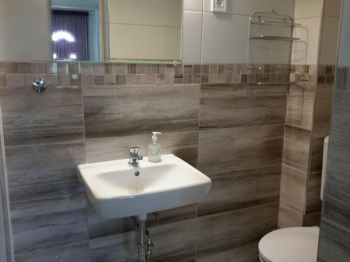 Edes Otthon Villa Balatonfured Luaran gambar